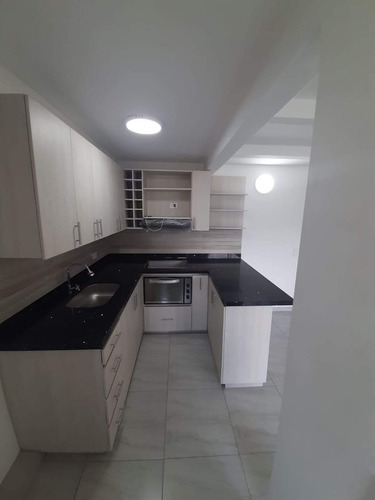 Venta De Apartamento En Bello, Santa Ana