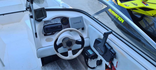 Imagen 5 de 11 de Tracker Albatros 640 Open Sport Yamaha 90hp 2t Titular