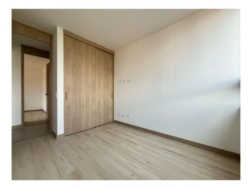 Rhbr-14403 Apto Piso 2 Envigado, Los Cristales