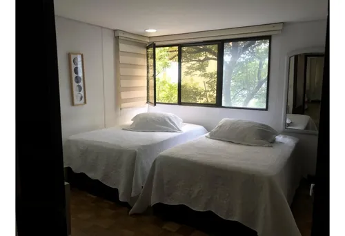 Amplio Apartamento Poblado Castropol Parte Baja