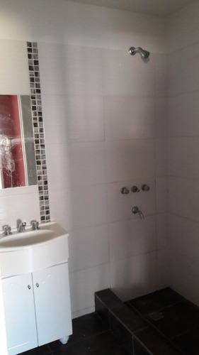 Imagen 8 de 11 de Muy Buen Depto. Con Terraza Privada Y Lavadero.