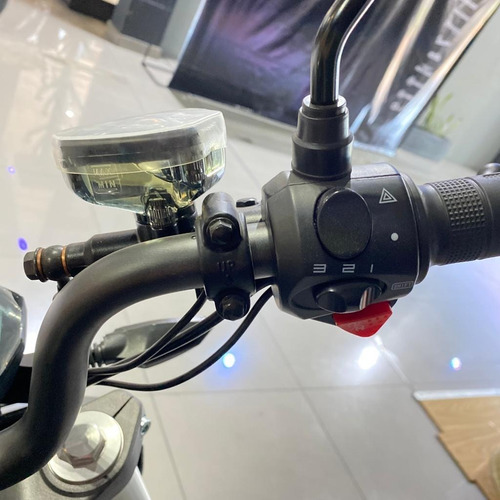 Imagen 6 de 16 de Moto Eléctrica Super Soco Ts Streethunter Black