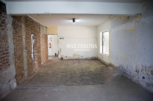 Local Comercial En Nueva Los Leones Esq. Andrés Bello