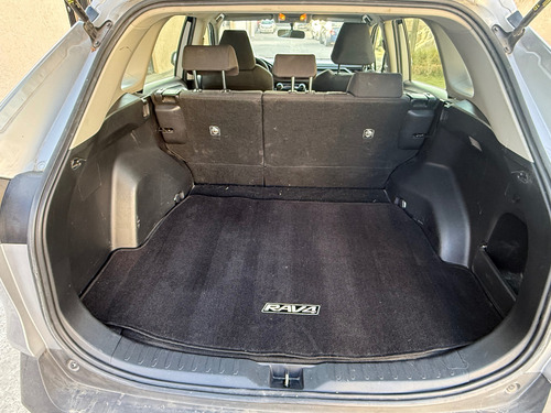 Toyota RAV4 2.5 Le 204hp At
