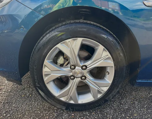 Chevrolet Onix 1.0T Premier Sedan At