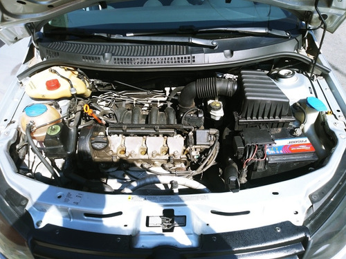 Volkswagen Voyage 1.6 Msi Seleção Total Flex Total Flex 4p