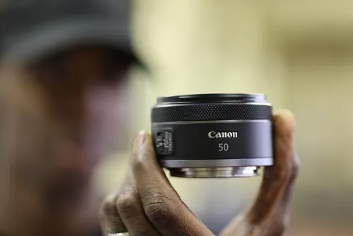 Lente Canon Rf 50 Mm F1.8 Stm, Compacta, Ligera, Negra