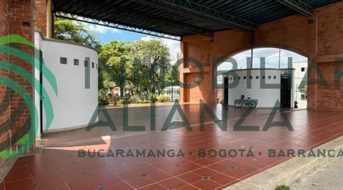 Casa En Venta En Versalles. Cod V61639