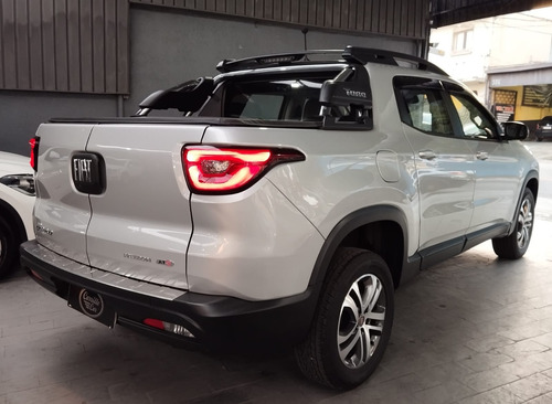 Fiat Toro 2.4 16v Freedom Flex 4x2 Aut. 4p