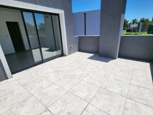 Casa 5 Ambientes En Venta Barrio San Pablo Pilar