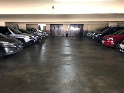 Imagen 2 de 4 de Excelente Cochera En Venta - Once
