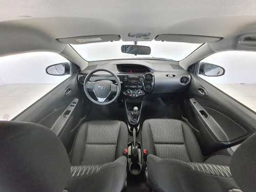 Toyota Etios Sedan 4p X 1.5 Mt My21 0km