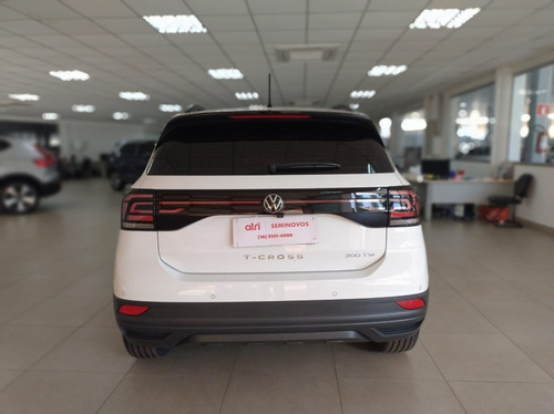 Volkswagen T-Cross 1.0 200 TSI TOTAL FLEX AUTOMÁTICO