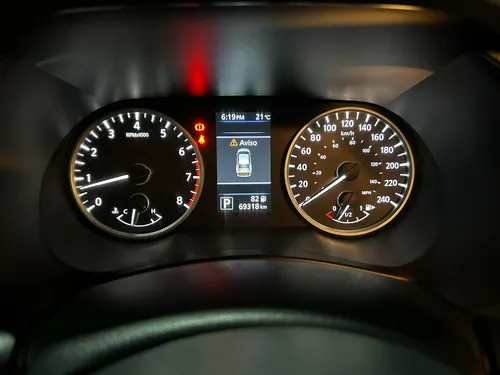 Nissan Sentra 1.8 Advance Cvt