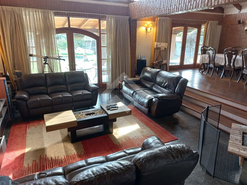Parcela En Venta, Seis Dormitorios,los Laureles, Limache