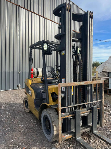 Autoelevador Cat Gp25 2500kg Torre 6mts C/desp Año 2018