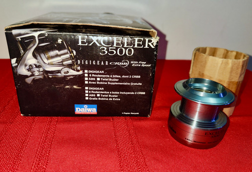 Reel Daiwa Exceler 3500 2 Carretes 6 Rulemanes Inmaculado Gris Derecho/izquierdo (Usado)