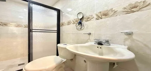 Apartamento En Venta En Popular Modelo (279061542).
