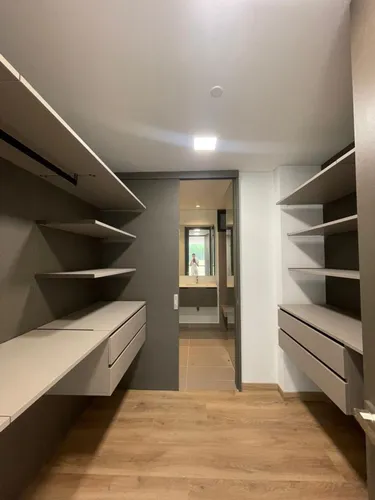 Apartamento En Venta En Altos Del Poblado. Cod V16965
