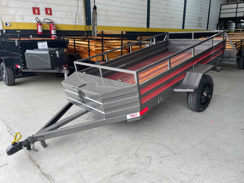 Carretinha Fazendinha 2.50 X 1.25 X 0.40 Com Bau - Cap 700kg