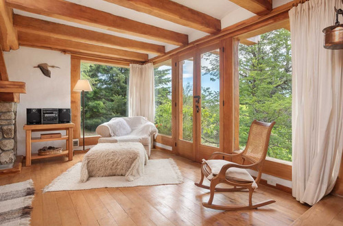 Imagen 6 de 14 de Amplia Casa Frente Al Lago Nahuel Huapi