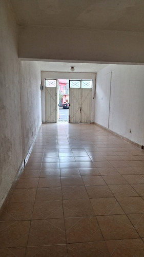 Local Comercial En Renta, Excelente Ubicacion, Muy Buen Precio
