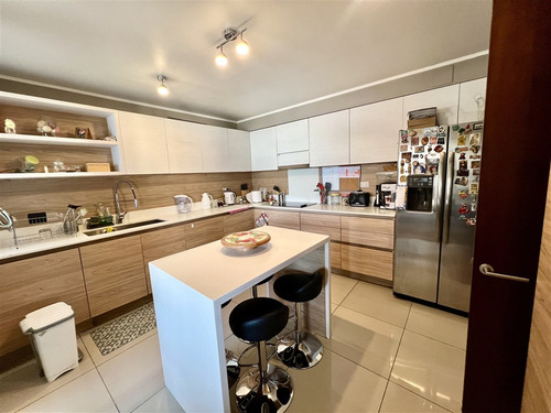 Departamento En Venta De 4 Dorm. En Las Condes
