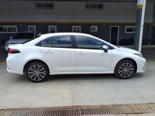 Imagen 6 de 15 de Toyota Corolla Seg