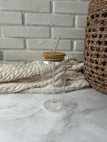 Vaso Con Sorbete De Vidrio Y Tapa Hermética De Bambú 580ml Color Transparente
