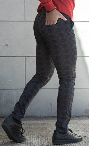 Imagen 4 de 7 de Pantalon Jean Cuadrille Principe De Gales Corte Chino