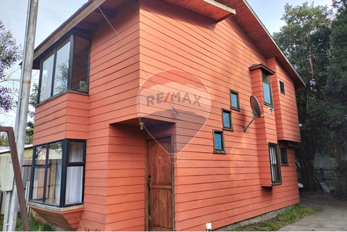 Casa En Arriendo Pucón: Mascotas Bienvenidas