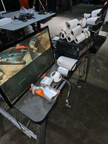 Lote De 20 Camaras 8 Dvr Usadas Antiguas En Buen Estado Blanco (Usado)