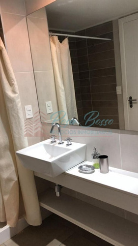 Apartamento En Brava, 1 Dormitorio Alquiler Anual- Ref: 2527