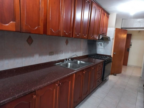 Imagen 14 de 20 de Apartamento En Alquiler Res. Assad Palace, El Parral 150 Metros (amoblado). Daniela Jimenez Cod.422472