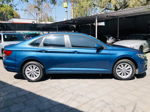 Imagen 3 de 14 de Volkswagen Jetta (a7) 2019 Comfortline