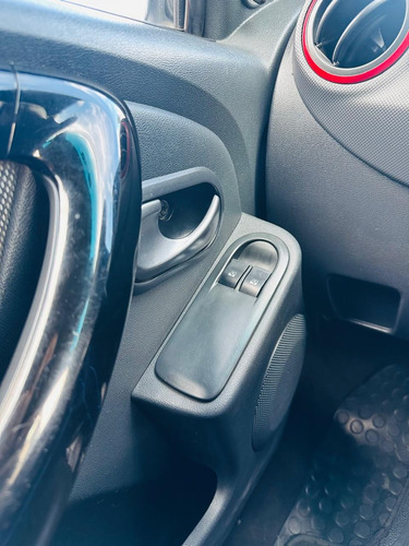 Renault Sandero Stepway 1.6 16v Rip Curl Flex 5p