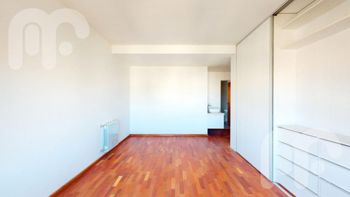 Imagen 11 de 30 de Venta Importante Piso Con Cochera