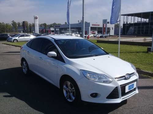 Ford Focus 1.6 S 4 Pts 2015 Car One Cg
