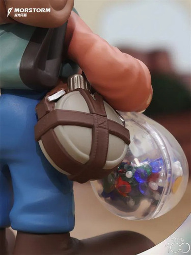 Estatua Tio Patinhas Risky - Adventurous - Disney Explorer