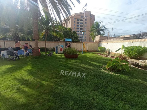 Imagen 4 de 20 de Apartamento Con Vista Al Mar En Urbanización Costa Azul, Isla De Margarita