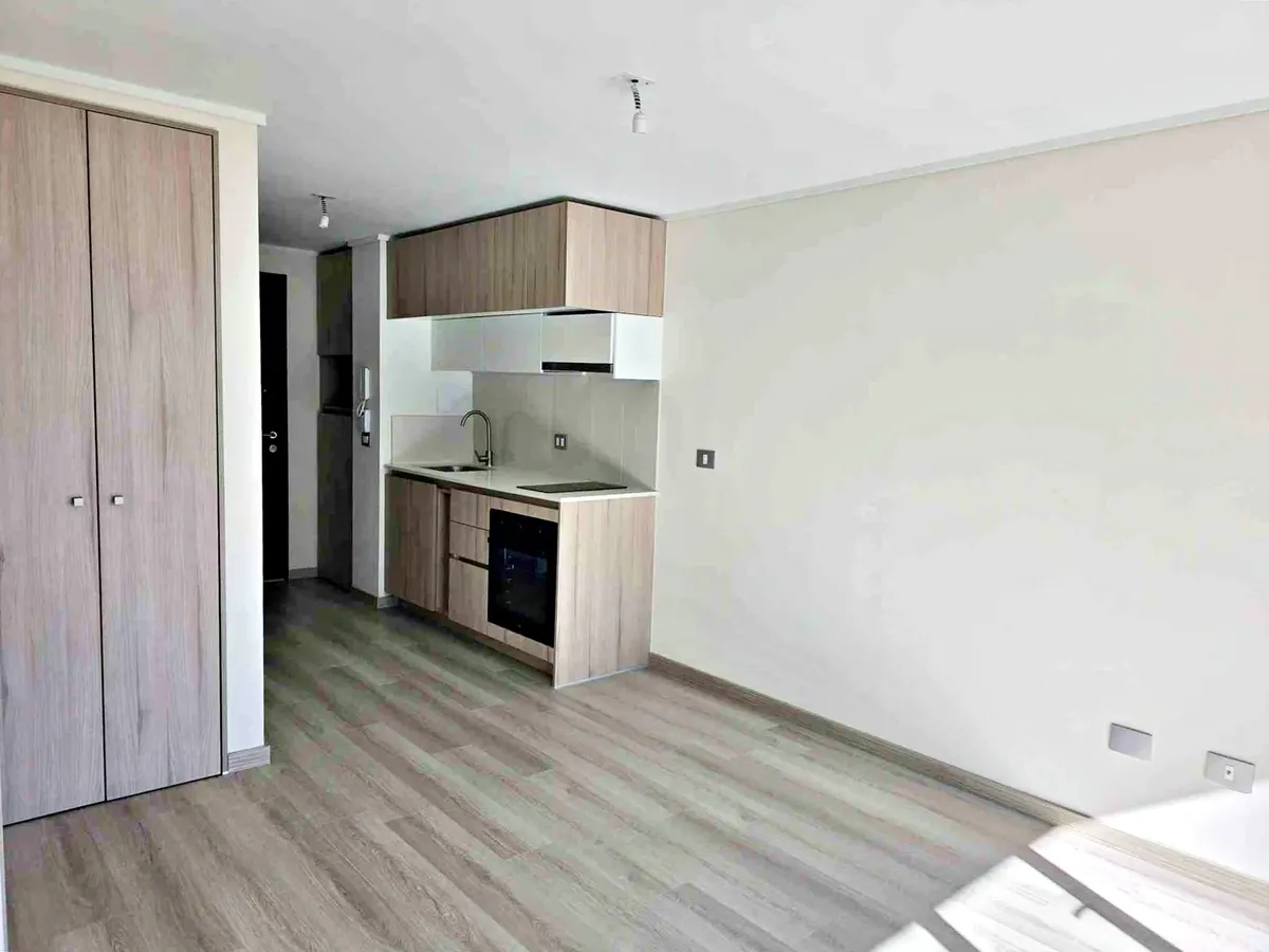 Imagen 4 de 15 de Studio Con Terraza Nuevo - Metro Ñuñoa