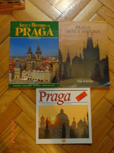 Lote D 4 Libros Turísticos De Praga Y Checoslovaquia E&-.