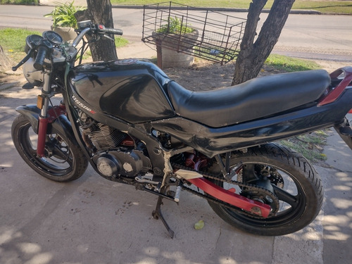 Imagen 4 de 18 de Suzuki Gs 500 E
