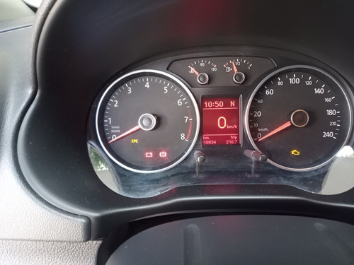 Imagem 6 de 8 de Volkswagen Gol 2013 1.6 Vht Trend Total Flex I-motion 5p