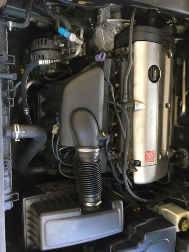 Imagem 13 de 13 de Citroën C5 Break 2004 2.0 Exclusive Aut. 5p