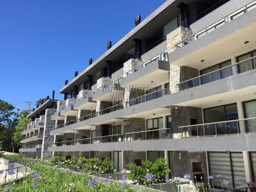 Alquiler Anual-temporada Apartamento 1 Dormitorio Y Medio Edificio Unique