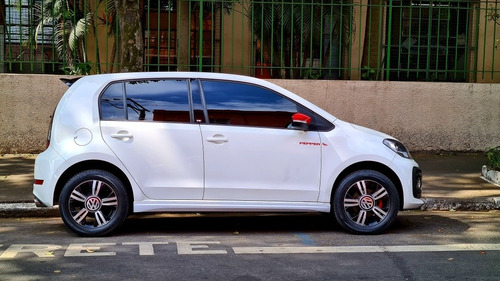 Volkswagen Up! 2018 1.0 Tsi Pepper 5p