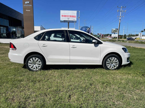 Imagen 6 de 15 de Volkswagen Vento 2019 4p Starline L4/1.6 Aut