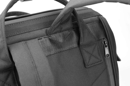 Imagen 7 de 9 de Mochila Himawari 0711 Usb.