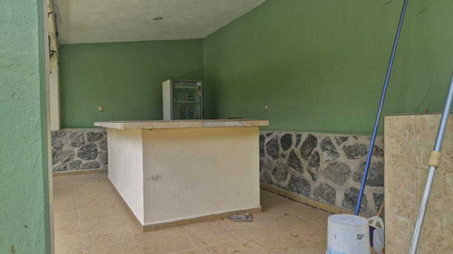 Casa En Venta Seminueva En Cuernavaca Con Areas Recreativas
